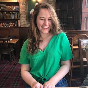 Meet your Posher, Abby